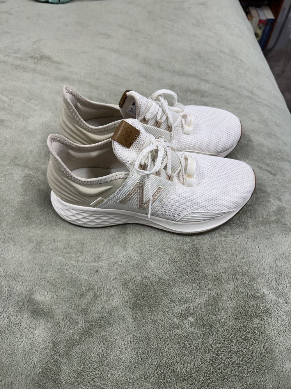 New Balance ROAV - Picture 4 of 5
